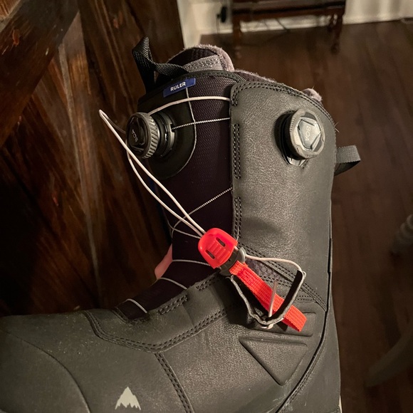 Burton Black Snowboard Boots - Picture 7 of 11